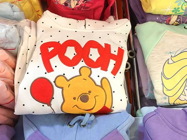 【網路知名品牌特賣會】PUZZLE 拍手國際男裝、女裝、童裝T恤下殺50元、毛衣、防風外套100元、授權卡通圖案上衣199元起，全面清出價！！