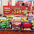 【網路知名品牌特賣會】PUZZLE 拍手國際男裝、女裝、童裝T恤下殺50元、毛衣、防風外套100元、授權卡通圖案上衣199元起，全面清出價！！