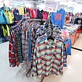 【英國品牌結束代理全面１折起！！】防水防風、透氣、抗UV、登山等級外套、時尚格子襯衫、品牌包包，全面出清大特賣，下殺不到千元，年末最後一檔