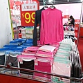 【百貨公司品牌內衣褲全面下殺5折起！！】抗寒刷毛衣99元，保暖衣5折起，品牌內衣690元，2件990元，2套1200，專櫃今年最新款式正品滿3800元送500元