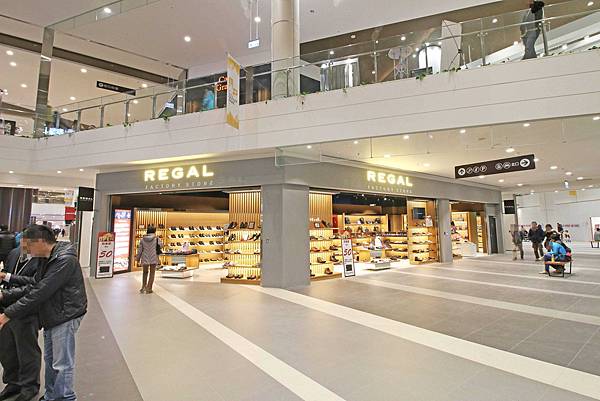 【桃園林口美食】林口三井outlet-超人氣日本靜岡勝政日式豬排、安普蕾修伴手禮