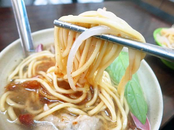 【台北美食小吃】企鵝文肉羹專賣店-30年老店