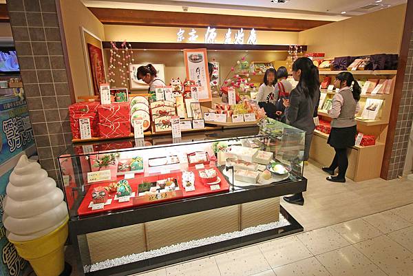 【台北旅遊】南西商圈半日遊-中山捷運吃喝玩樂一次通