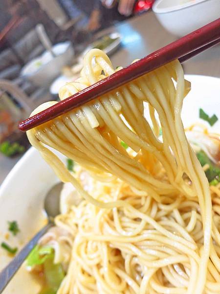 【中和美食】巴豆妖重慶抄手麵食-酸酸辣辣的抄手麵