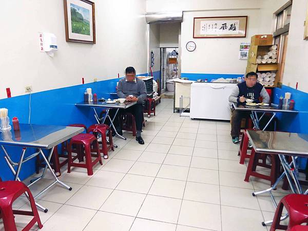 【新竹美食】大眾早餐店-現揉現桿的手工蛋餅 【新竹美食】大眾早餐店-現揉現桿的手工蛋餅