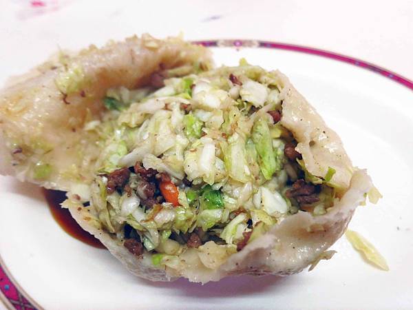 【新竹美食】小姜煎包-比拳頭還大的爆多內餡煎包 【新竹美食】小姜煎包-比拳頭還大的爆多內餡煎包