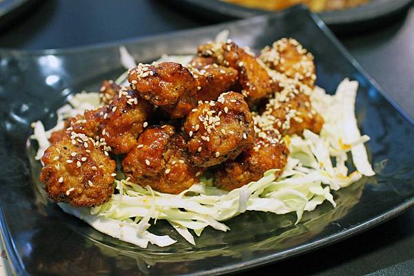 【新莊餐廳】劉震川日韓大食館-韓式料理火烤兩吃個人火鍋