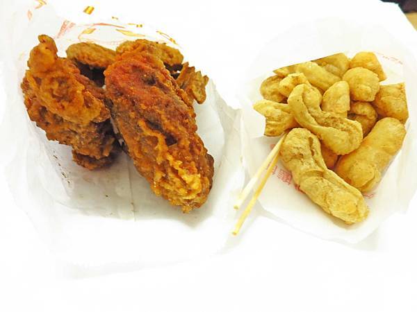 【新莊美食】江家脆皮雞翅-從餐車變到路邊攤的炸雞店