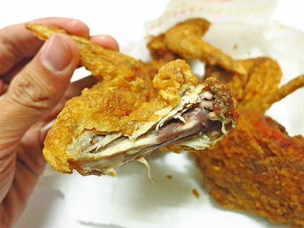 【新莊美食】江家脆皮雞翅-從餐車變到路邊攤的炸雞店