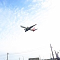 【桃園餐廳】第三航廈咖啡店-坐著喝咖啡也能看到飛機