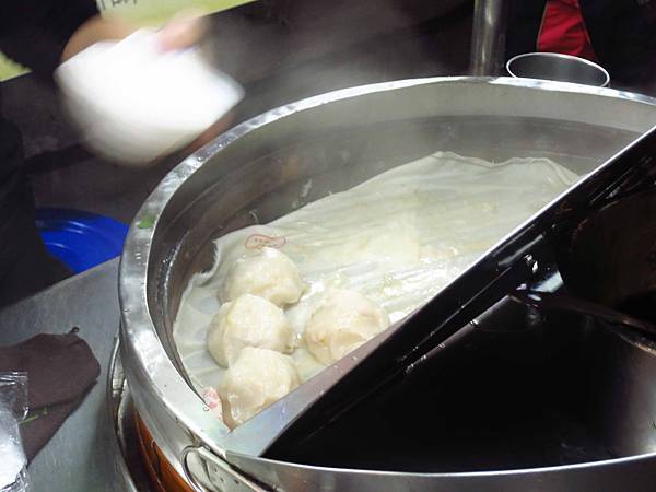 【板橋美食】黑肉圓-1顆25元清蒸肉圓