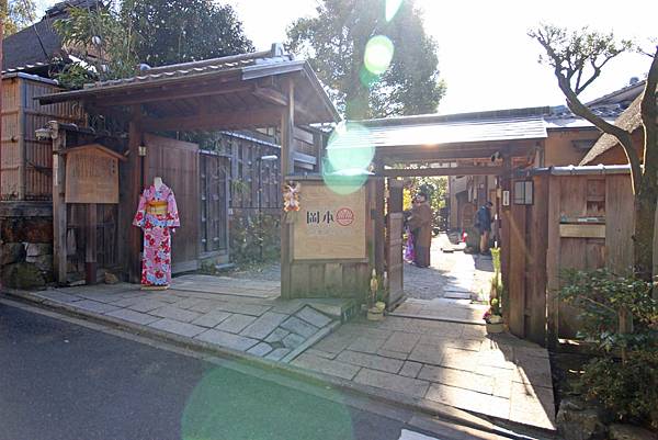 【京都旅遊】岡本(祗園店)和服租借體驗、價格、SIZE尺寸、租借流程、線上預約流程詳細介紹 【京都旅遊】岡本(祗園店)和服租借體驗、價格、SIZE尺寸、租借流程、線上預約流程詳細介紹