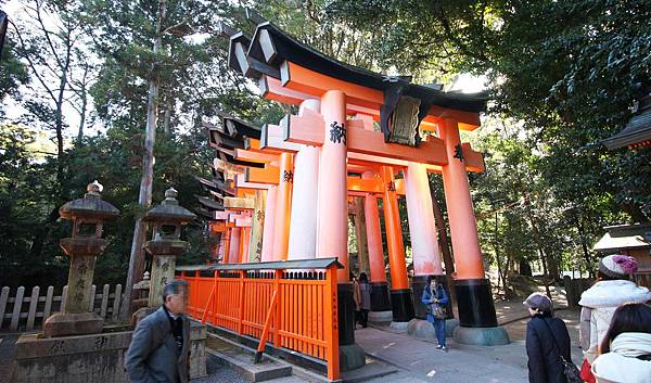 【京都旅遊】伏見稻荷大社-數不清的千本鳥居