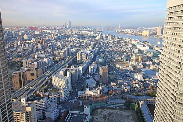 【大阪旅遊】大阪海灣巨塔酒店-50樓俯看大阪的美麗夜景