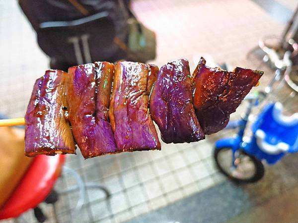 【台北萬華美食】阿忠碳烤-西門町香噴噴的烤肉