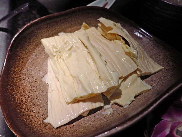 【台北火鍋】海底撈-現場變臉、手工現拉麵的四川麻辣火鍋店