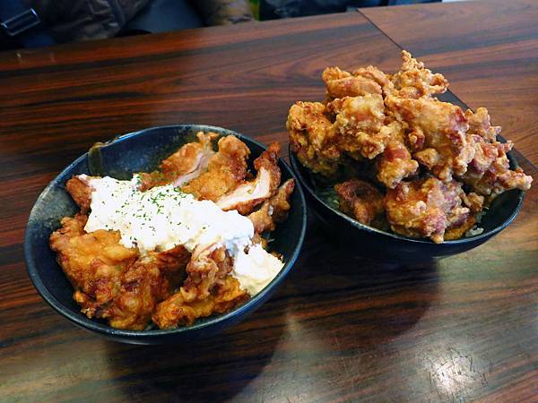 【東京美食】元祖バカ盛丼-500元銅板美食，15塊炸雞丼飯，份量爆表