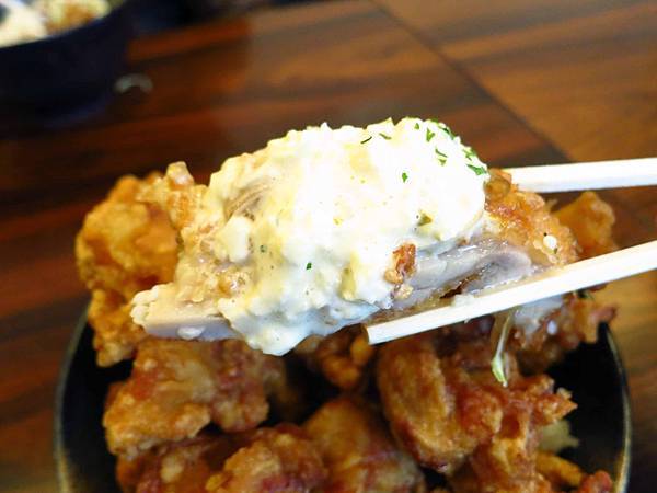 【東京美食】元祖バカ盛丼-500元銅板美食，15塊炸雞丼飯，份量爆表