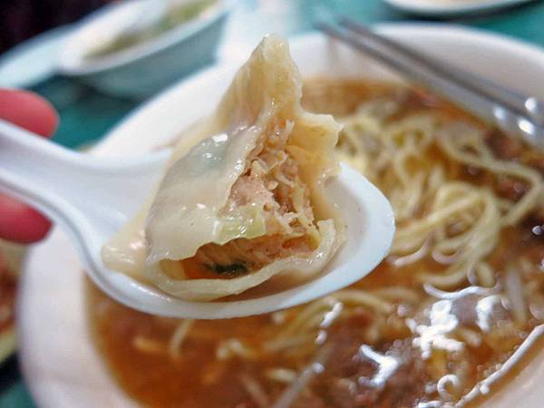 【桃園美食】丸朝牛肉麵-超大份量羊肉羹麵