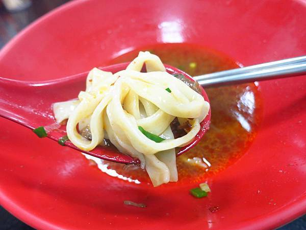 【新莊美食】老四川牛肉麵-新莊綜合運動場推薦美食牛肉麵