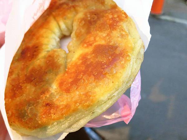 【蘆洲美食】蘆洲總讚手作蔥餅-在地人極力推薦美食