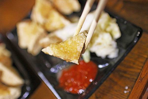 【桃園美食】郭記腸蚵麵線-中正路推薦小吃、現炸臭豆腐、雞排