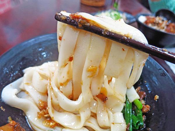 【蘆洲美食】家鄉鵝肉擔仔麵-CP值極高的巷弄美食 【蘆洲美食】家鄉鵝肉擔仔麵-CP值極高的巷弄美食