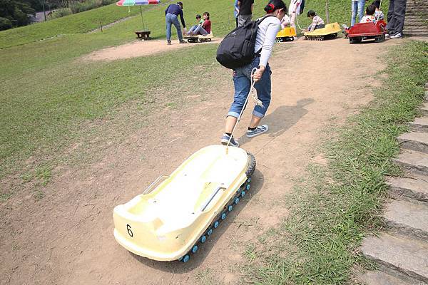 【台北旅遊】木柵福德坑親子滑草、深坑老街一日遊