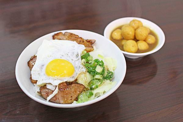 【桃園餐廳】銅鑼灣港式美食-比黯然銷魂飯還強的叉燒飯