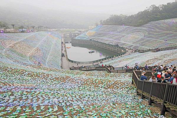 【台北旅遊】星空草原-寶特瓶也能成藝術品的親子景點