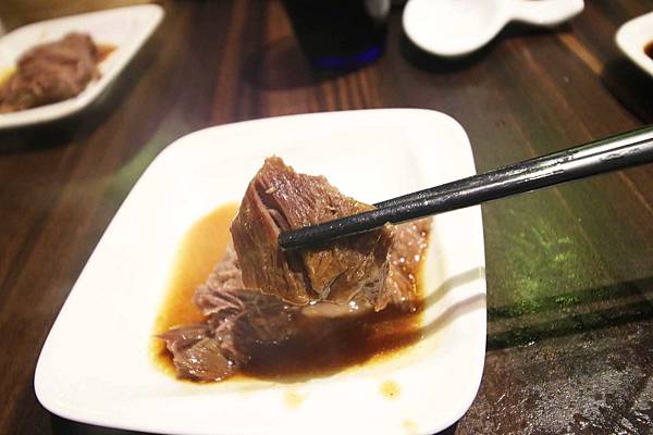 【台北餐廳】潮坊港式料理吃到飽-核彈級的威力