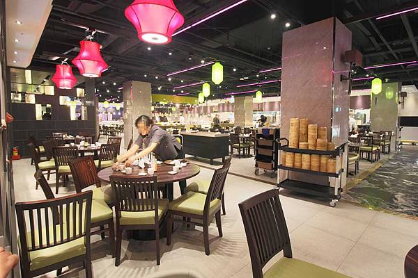 【台北餐廳】潮坊港式料理吃到飽-核彈級的威力