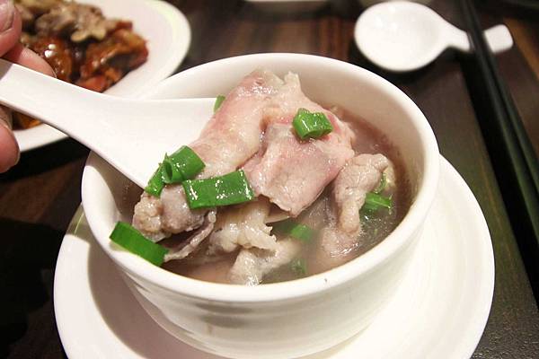 【台北餐廳】潮坊港式料理吃到飽-核彈級的威力