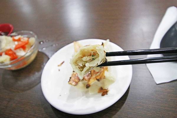 【新竹餐廳】中大水餃鍋貼館-五花十色的水餃