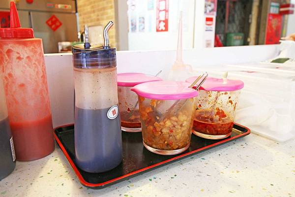 【台北美食】Ha婆蚵仔麵線手工餃子-特殊的特製辣蘿蔔‬蚵仔麵線