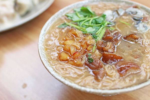 【台北美食】Ha婆蚵仔麵線手工餃子-特殊的辣蘿蔔‬蚵仔麵線