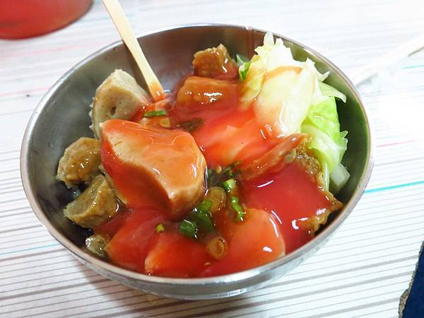 【蘆洲美食】高雄黑輪-夜市裡的超人氣美食 【蘆洲美食】高雄黑輪-夜市裡的超人氣美食