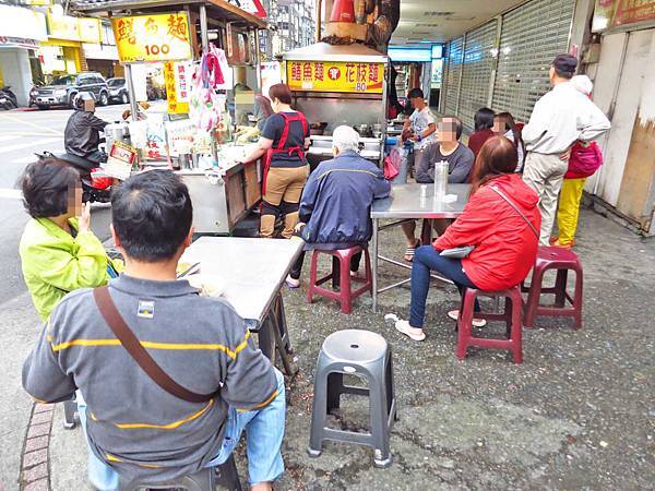 【台北美食】大橋頭阿寶師台東鱔魚麵-大火快炒好吃的鱔魚麵