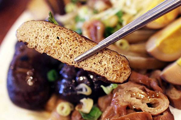 【桃園餐廳】四五六年級吃喝小館-中壢懷舊主題餐廳，打造復古氣息