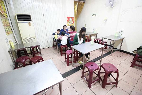 【新竹美食】納味飲食店-比拳頭還大的豬腳麵線-宵夜美食