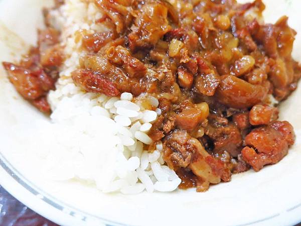 【台北美食】胡記通化街米粉湯-特殊的胡椒魯肉飯