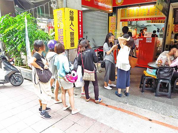 【台北美食】脆皮鮮奶甜甜圈-台灣創新口味甜甜圈