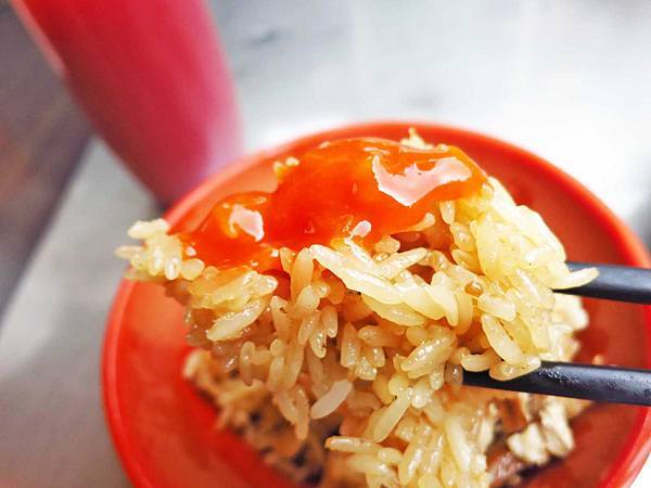 【板橋美食】邱家肉羹油飯-黃石市場祖傳三代老店的美味