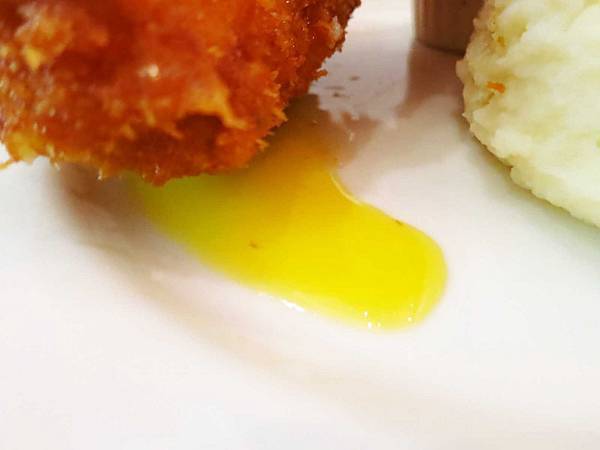 【桃園餐廳】李西餐廳caf'e de M&L-無招牌低調的爆漿炸雞