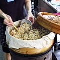 【新莊美食】福樂街油飯-巷弄裡的銅板美食