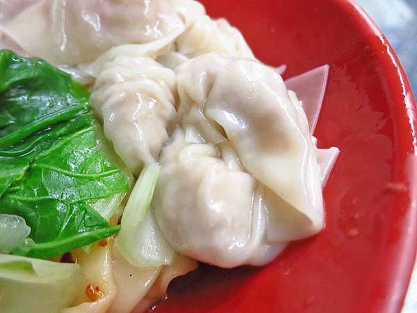 【三重美食】陳家二姐抄手-辣勁十足的抄手麵