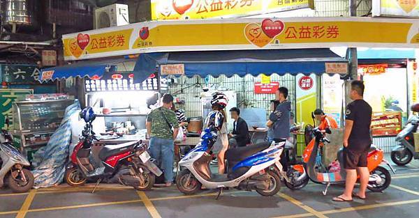 【蘆洲美食】九芎街炒麵店-香味四溢的炒飯炒麵店