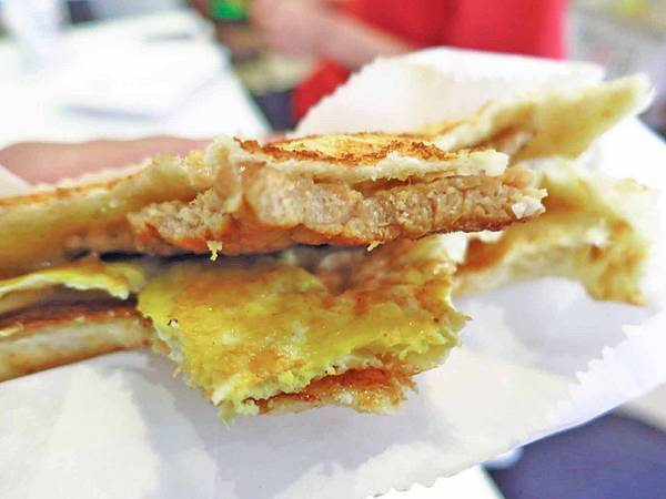 【永和美食】碳之家-肉蛋碳烤三明治早餐店