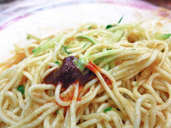 【中和美食】洪記特製涼麵-40元超大份量涼麵