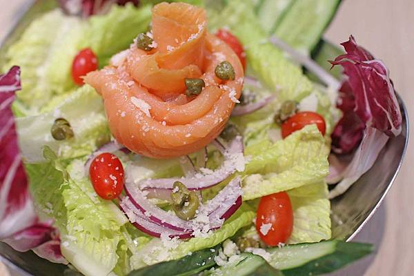 【桃園餐廳】布納咖啡館&義斯特時尚創作料理&義斯特P&R義大利麵-Hellmann's美玉白汁沙拉醬百搭美味好餐點